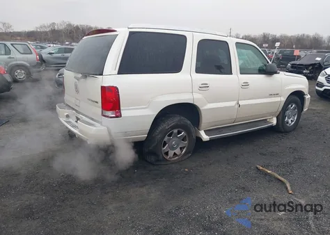 2004 Cadillac Escalade Standard z USA, uszkodzony, nr VIN 1GYEK63N24R221024